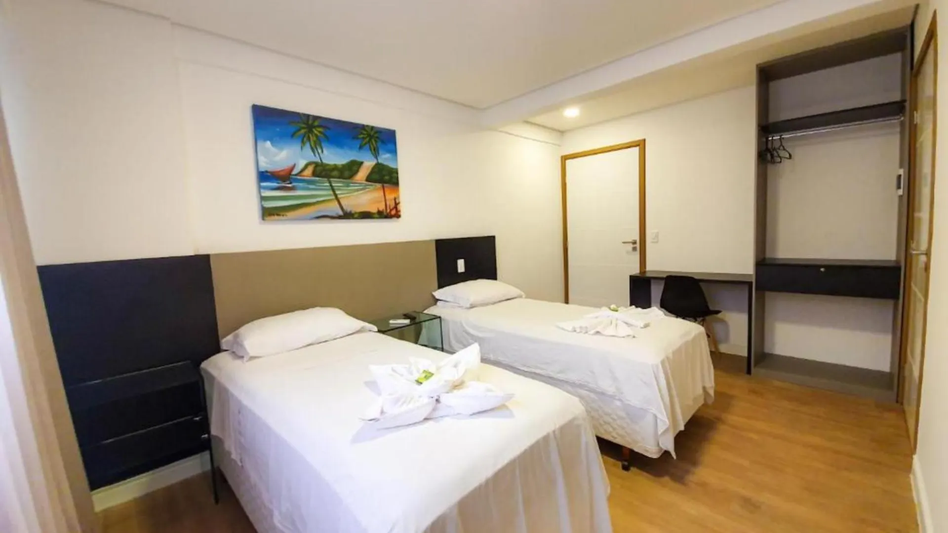 Easy Suites Natal Hotel
